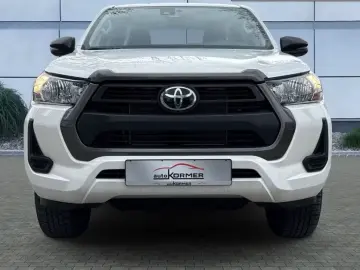 Toyota Hilux 2.8 Double Cab Schalter CarPlay