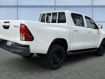 Toyota Hilux 2.8 Double Cab Schalter CarPlay