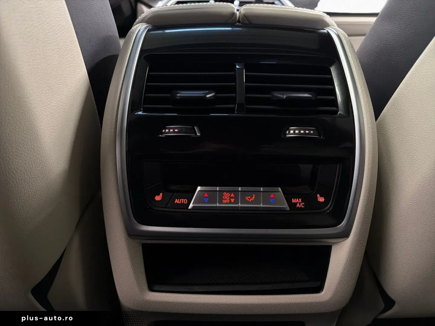 BMW X6 M50i Individual 22