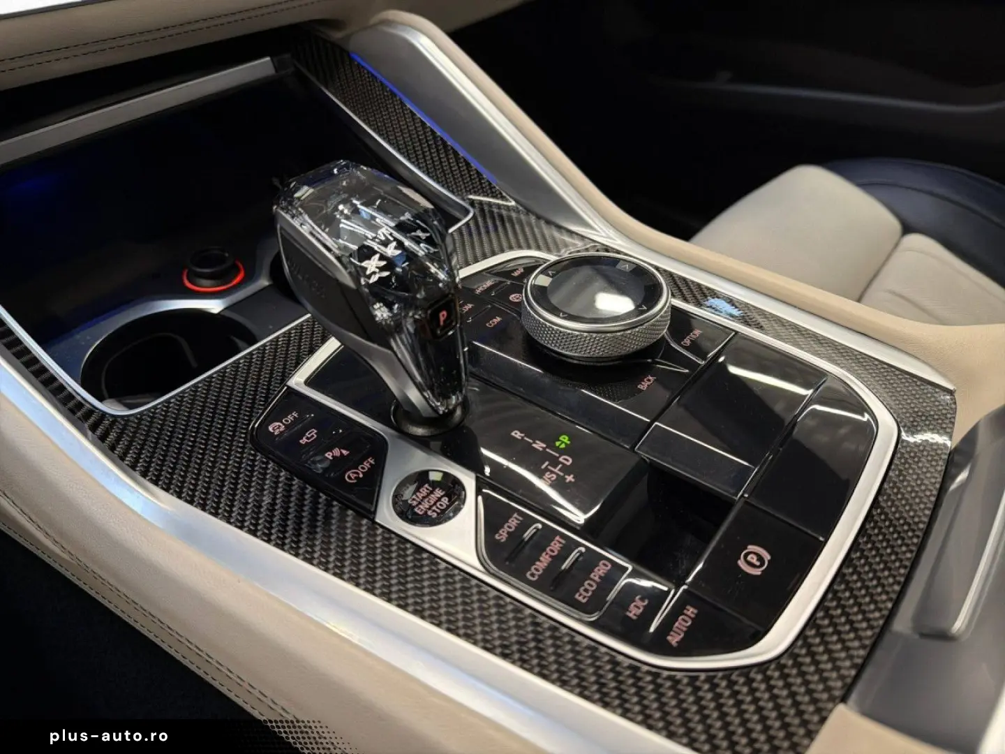 BMW X6 M50i Individual 22