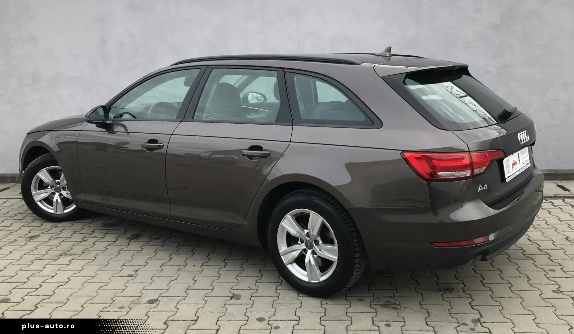 Audi A4 2.0 TDI DPF clean multitronic Attraction