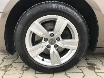 Audi A4 2.0 TDI DPF clean multitronic Attraction