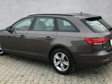 Audi A4 2.0 TDI DPF clean multitronic Attraction