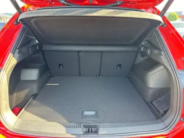 VW Tiguan R-Line 1 5 l eTSI OPF 150PS HD-MATRIX ACC