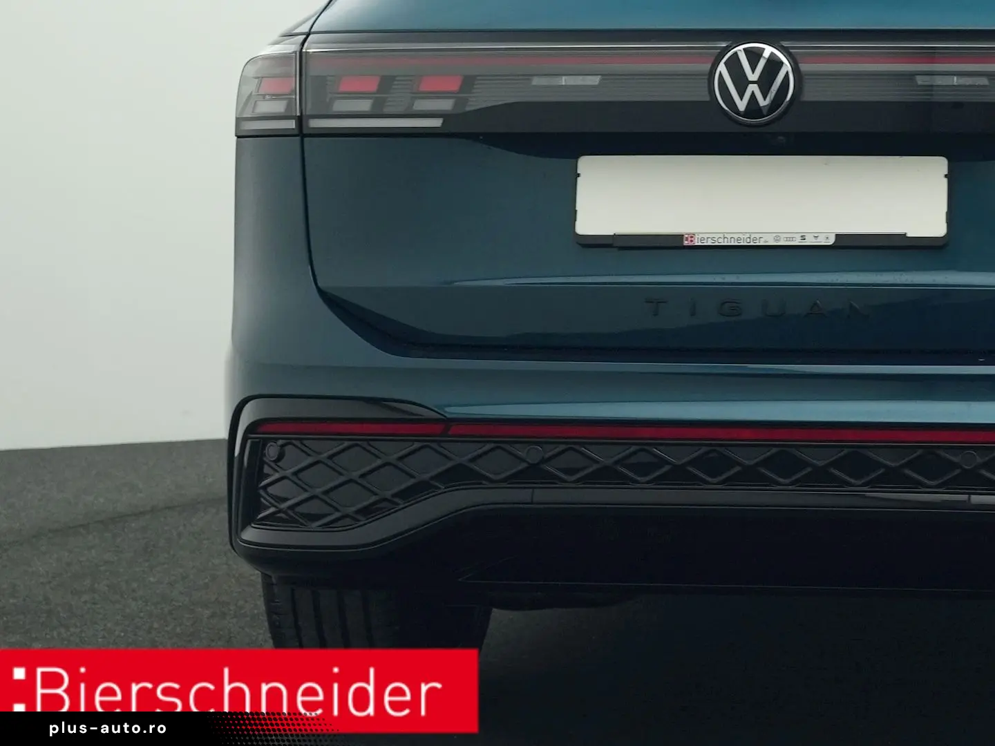 VW Tiguan 1.5 eTSI DSG R-Line BLACK-STYLE AHK 360-K