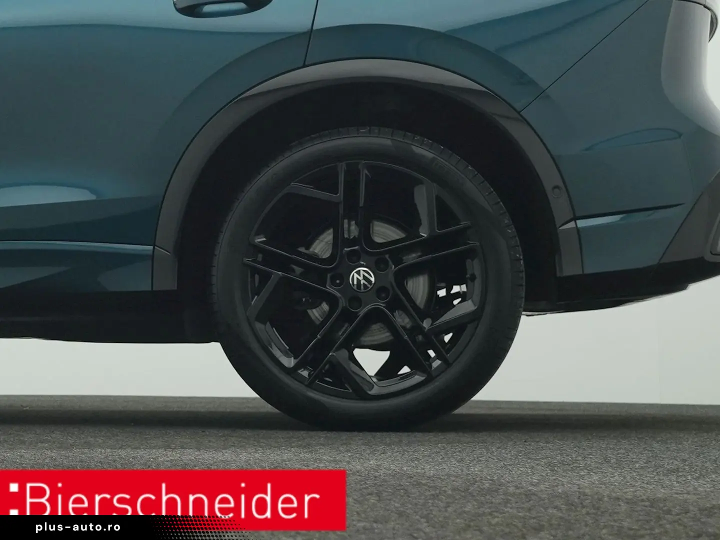 VW Tiguan 1.5 eTSI DSG R-Line BLACK-STYLE AHK 360-K