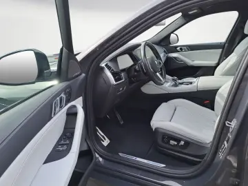 BMW X6 M50i Innovationsp.