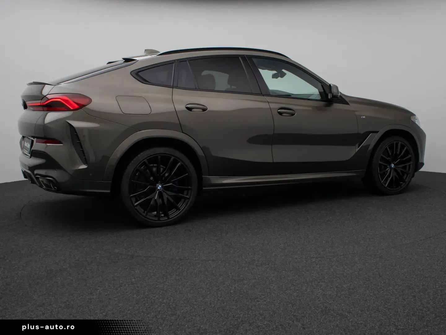 BMW X6 M50i Individual Panorama