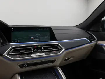 BMW X6 M50i Individual Panorama