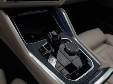 BMW X6 M50i Individual Panorama