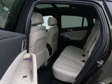 BMW X6 M50i Individual Panorama