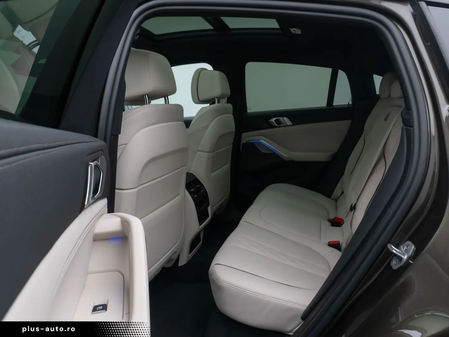 BMW X6 M50i Individual Panorama