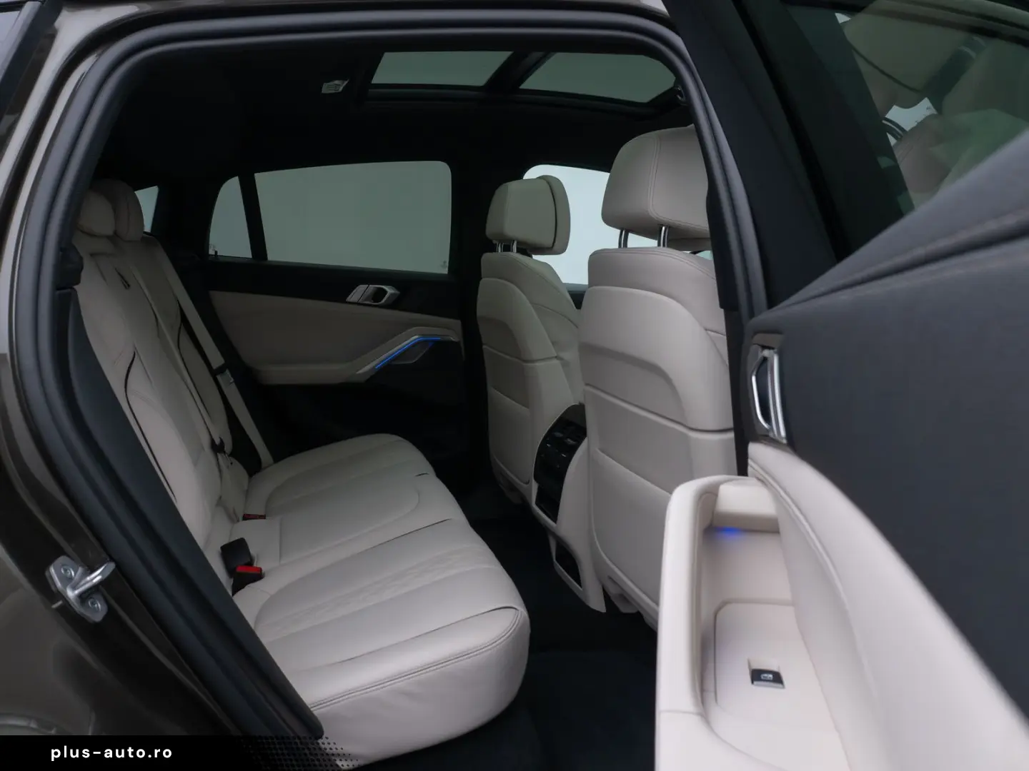 BMW X6 M50i Individual Panorama