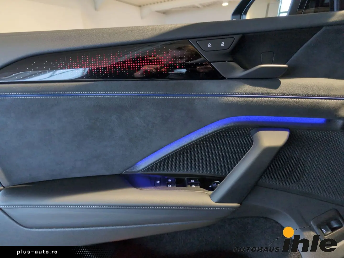 VW Tayron R-Line 2 0 TDI DSG HARMAN-KARDON HUD AHK