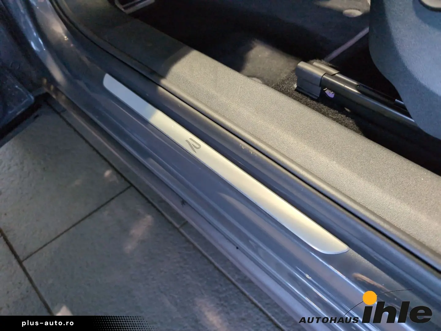 VW Tayron R-Line 2 0 TDI DSG HARMAN-KARDON HUD AHK