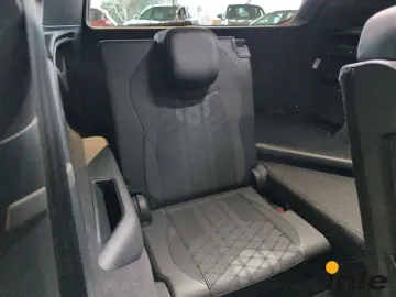 VW Tayron R-Line 2 0 TDI DSG HARMAN-KARDON HUD AHK