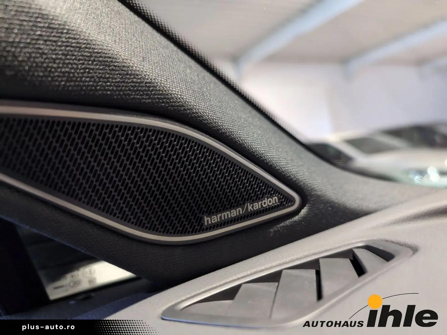 VW Tayron R-Line 2 0 TDI DSG HARMAN-KARDON HUD AHK