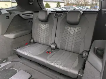 VW Tayron 2.0 TDI 4M R-Line BLACK 7Si MATRIX PANO