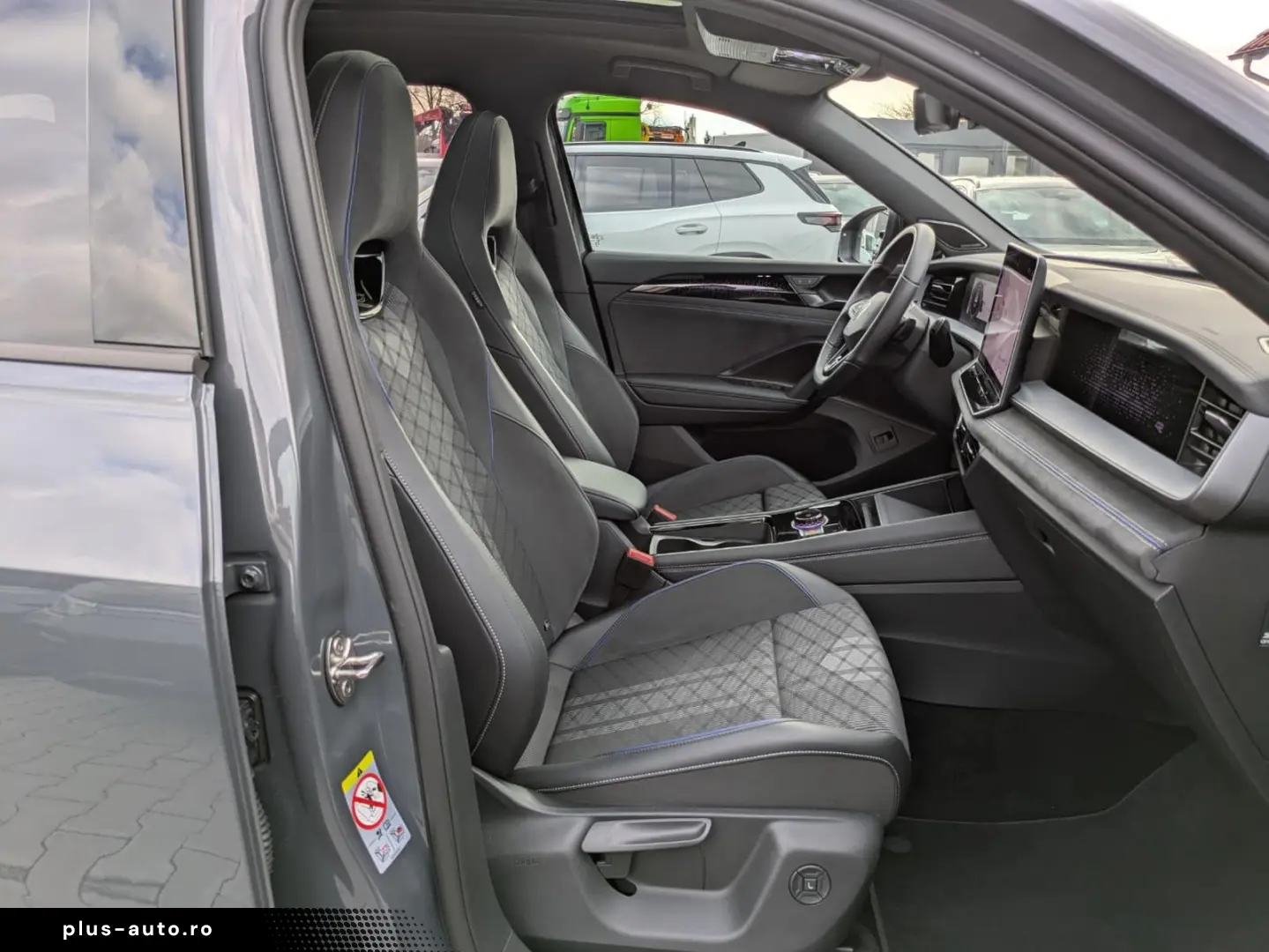 VW Tayron 2.0 TDI 4M R-Line BLACK 7Si MATRIX PANO