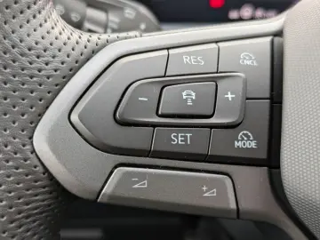 VW Tayron 2.0 TDI 4M R-Line BLACK 7Si MATRIX PANO