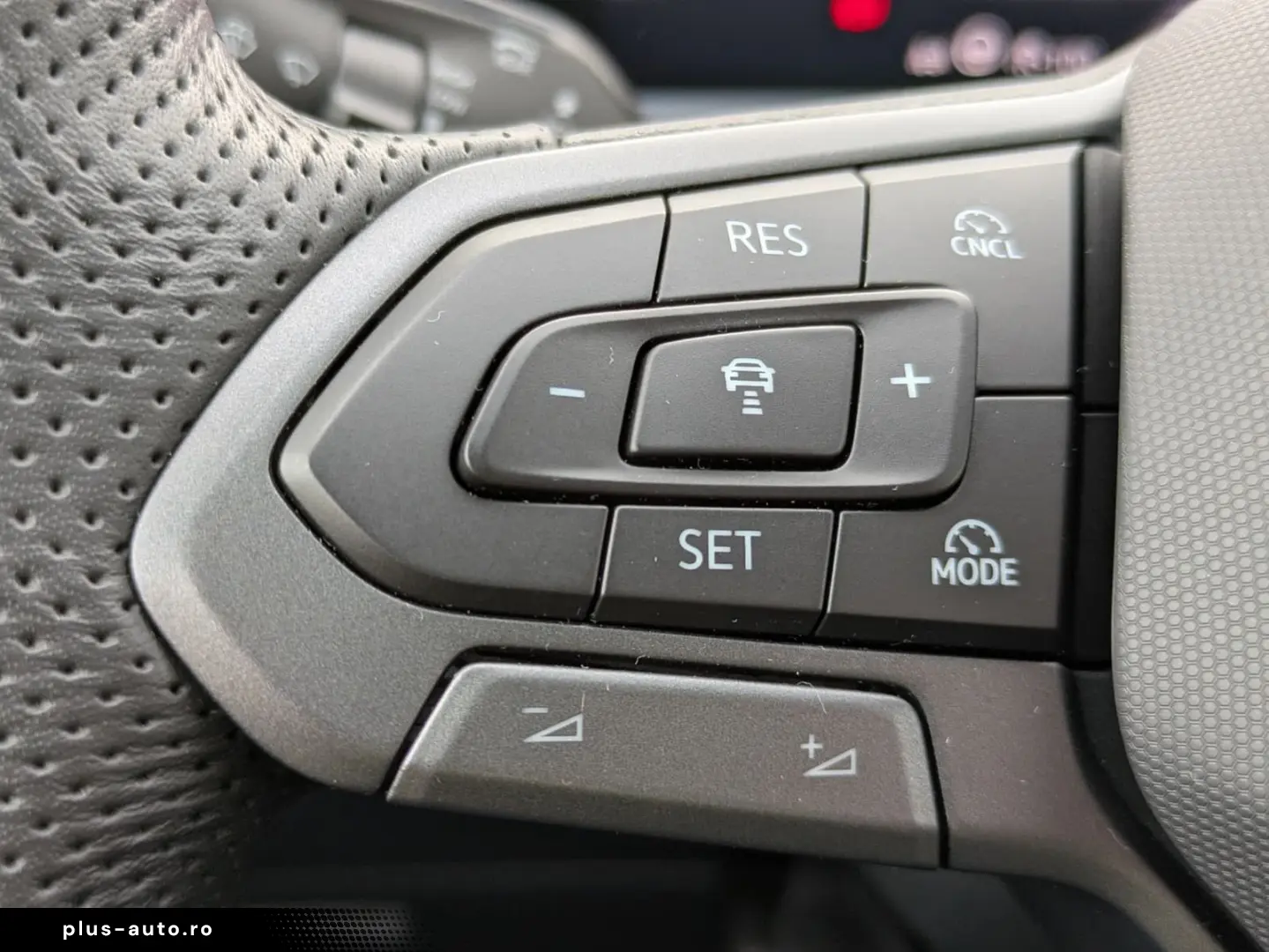 VW Tayron 2.0 TDI 4M R-Line BLACK 7Si MATRIX PANO