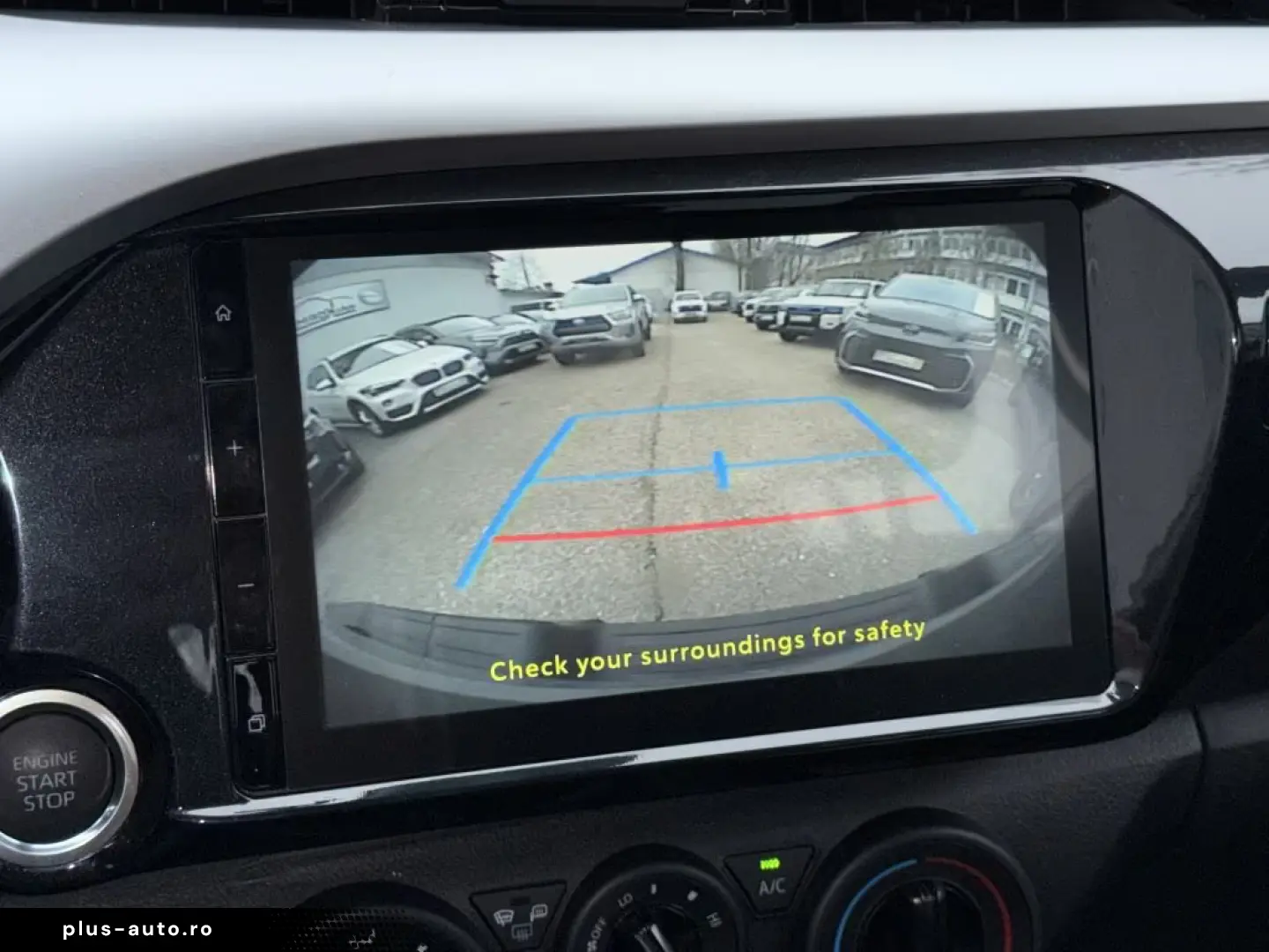 Toyota Hilux 2.8 Double Cab Schalter CarPlay