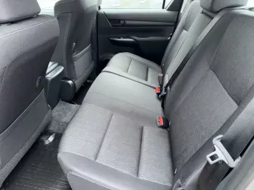 Toyota Hilux 2.8 Double Cab Schalter CarPlay