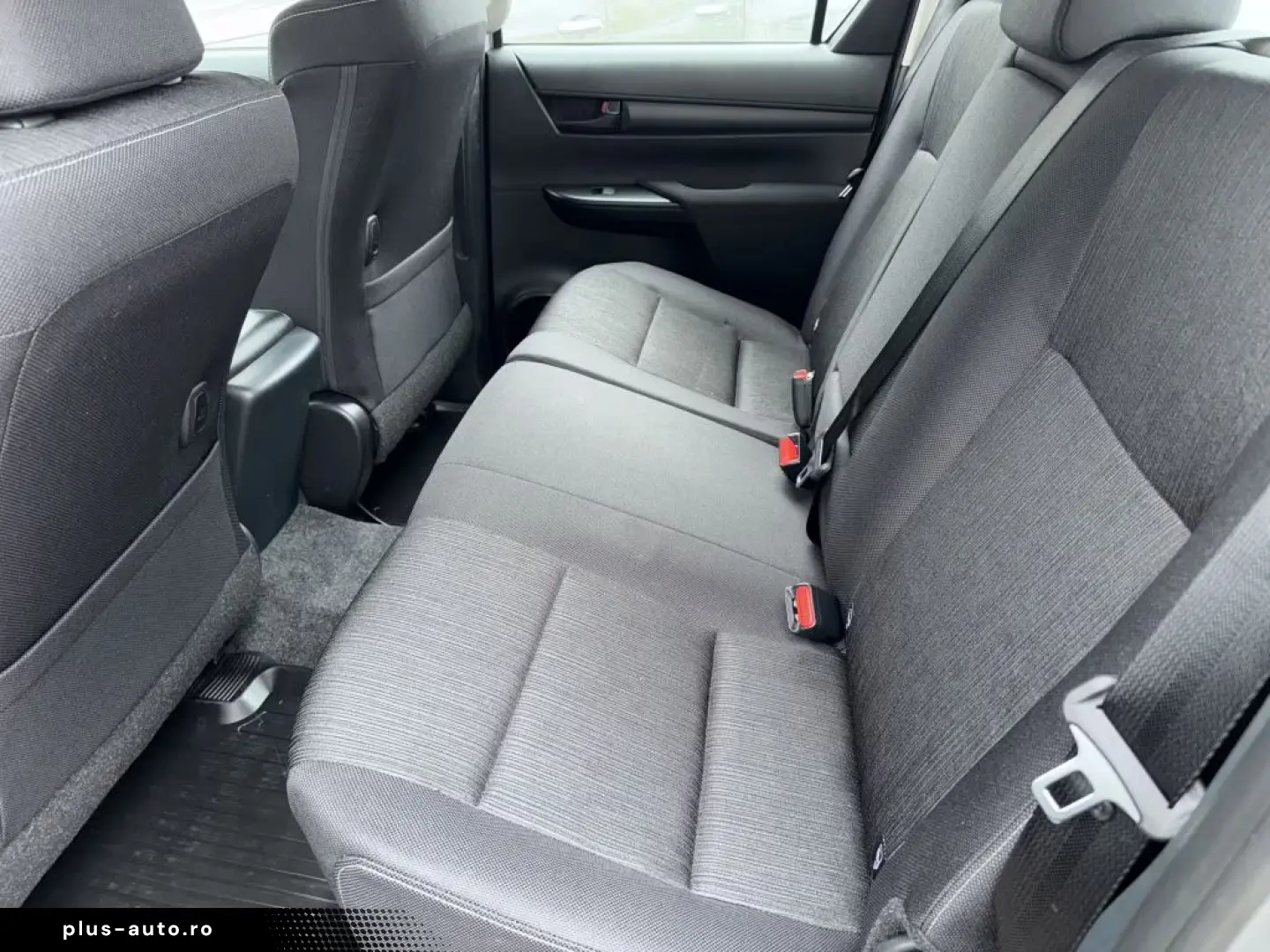 Toyota Hilux 2.8 Double Cab Schalter CarPlay