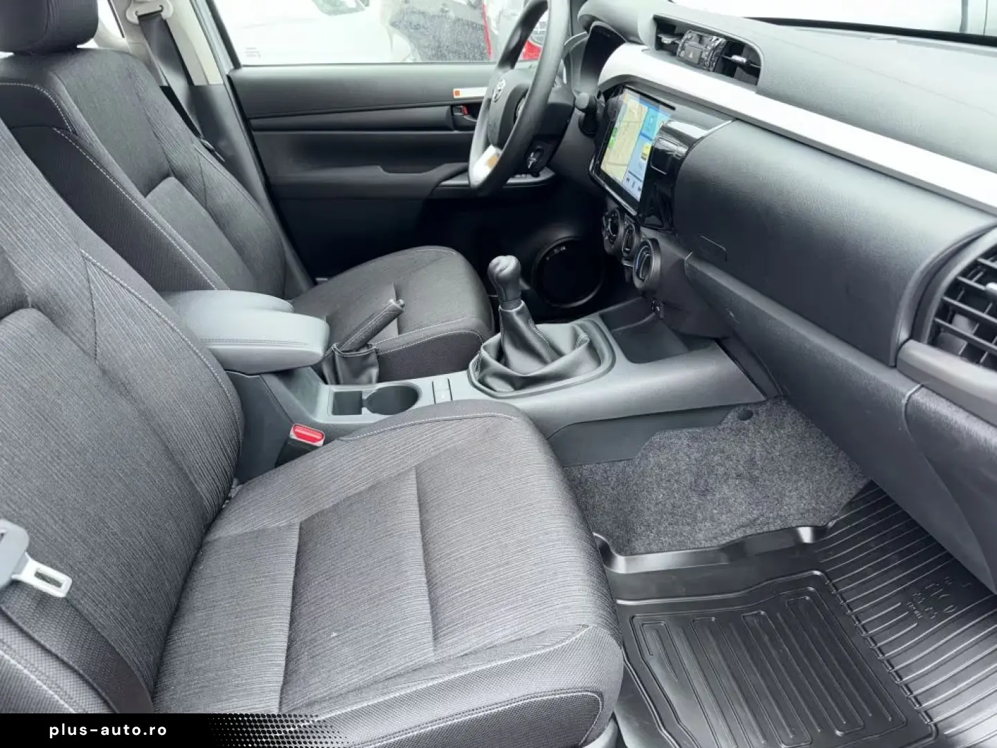 Toyota Hilux 2.8 Double Cab Schalter CarPlay