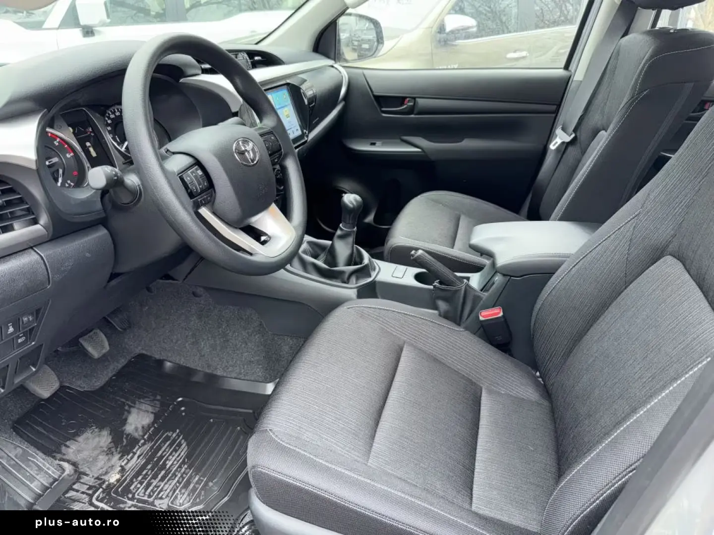 Toyota Hilux 2.8 Double Cab Schalter CarPlay