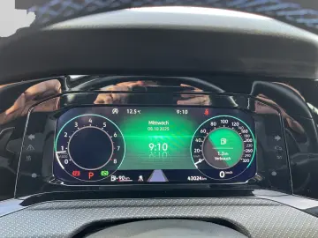 VW Golf VIII 8 R Perf. 2.0 TSI DSG 4M ACC Carplay