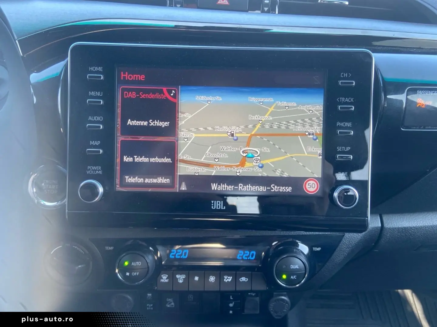 TOYOTA Hilux 4x4 Double Cab Invincible  360  Leder AHK