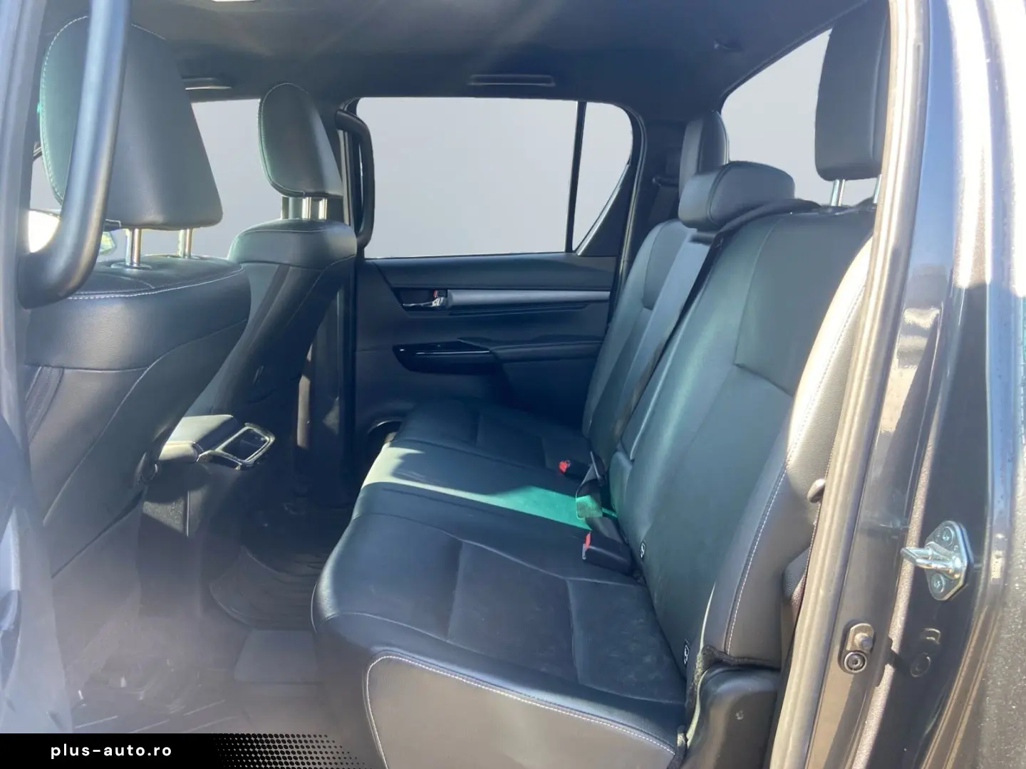 TOYOTA Hilux 4x4 Double Cab Invincible  360  Leder AHK