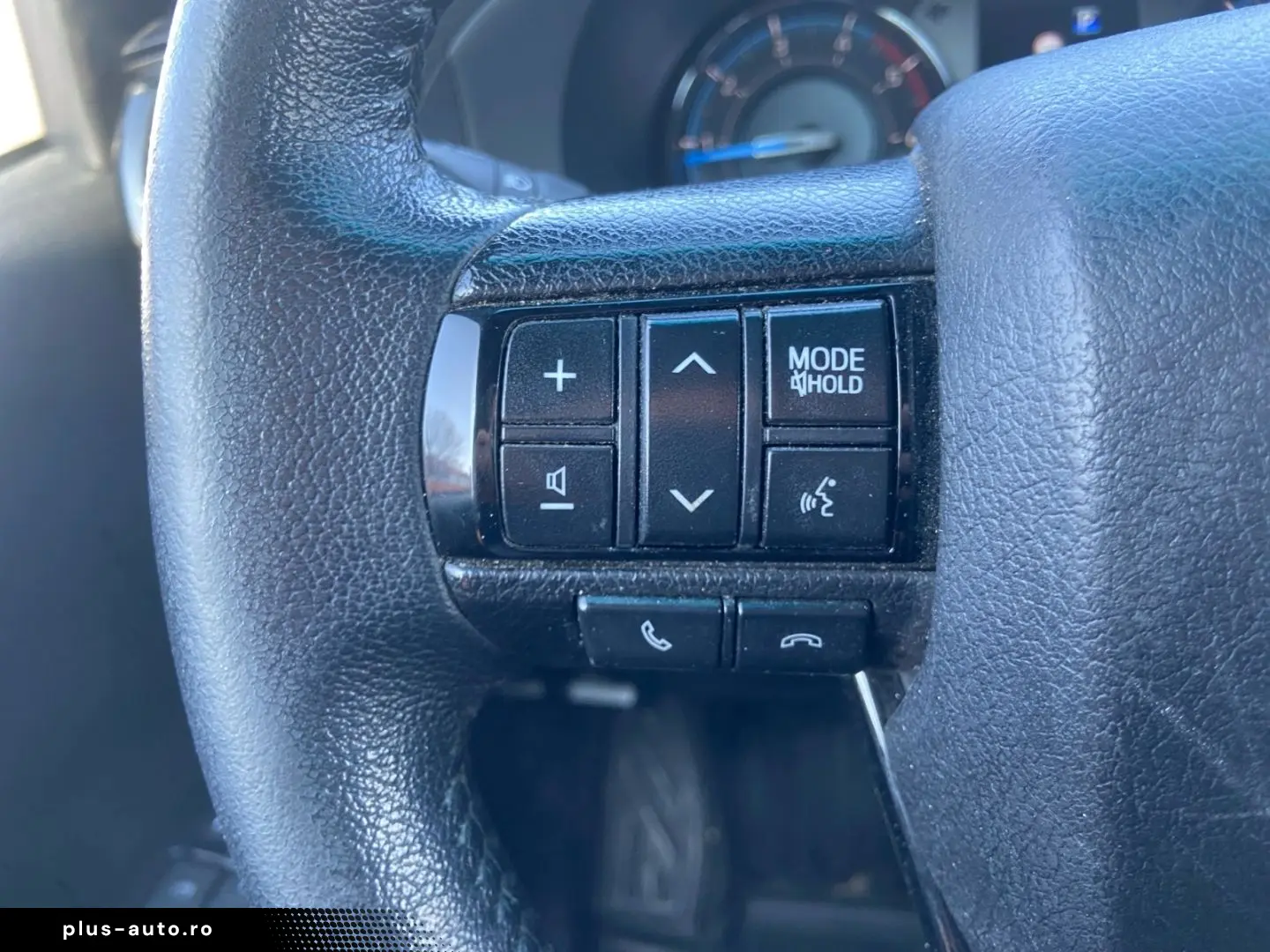 TOYOTA Hilux 4x4 Double Cab Invincible  360  Leder AHK