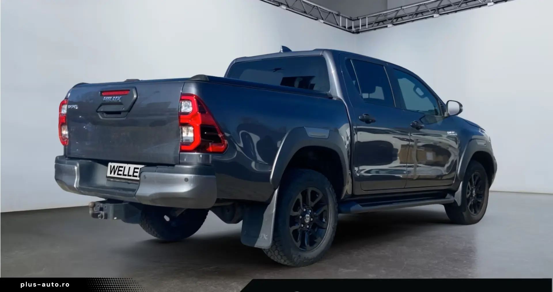 TOYOTA Hilux 4x4 Double Cab Invincible  360  Leder AHK