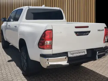 Toyota Hilux Double Cab 2.8 Comfort 4x4