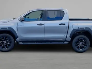Toyota Hilux Double Cab Invincible 4x4 Navi