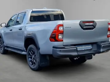 Toyota Hilux Double Cab Invincible 4x4 Navi