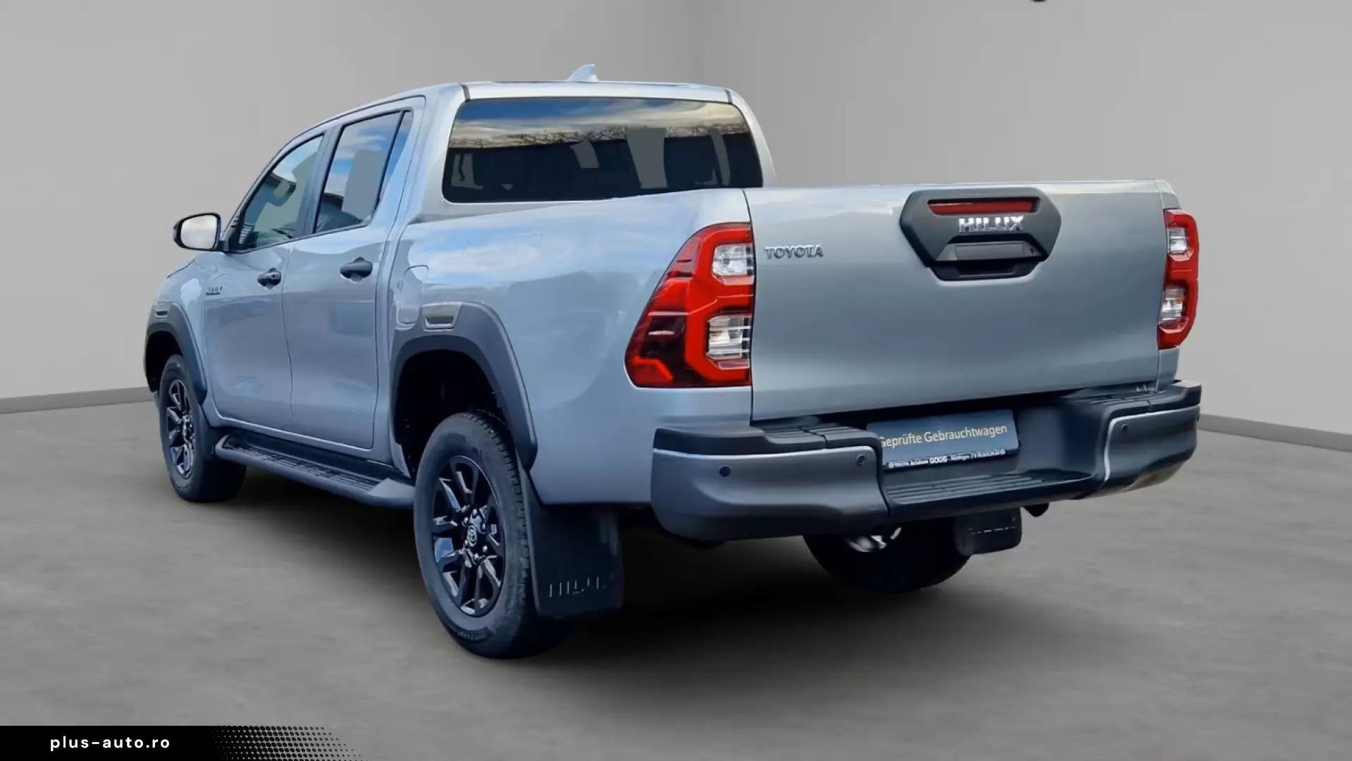 Toyota Hilux Double Cab Invincible 4x4 Navi