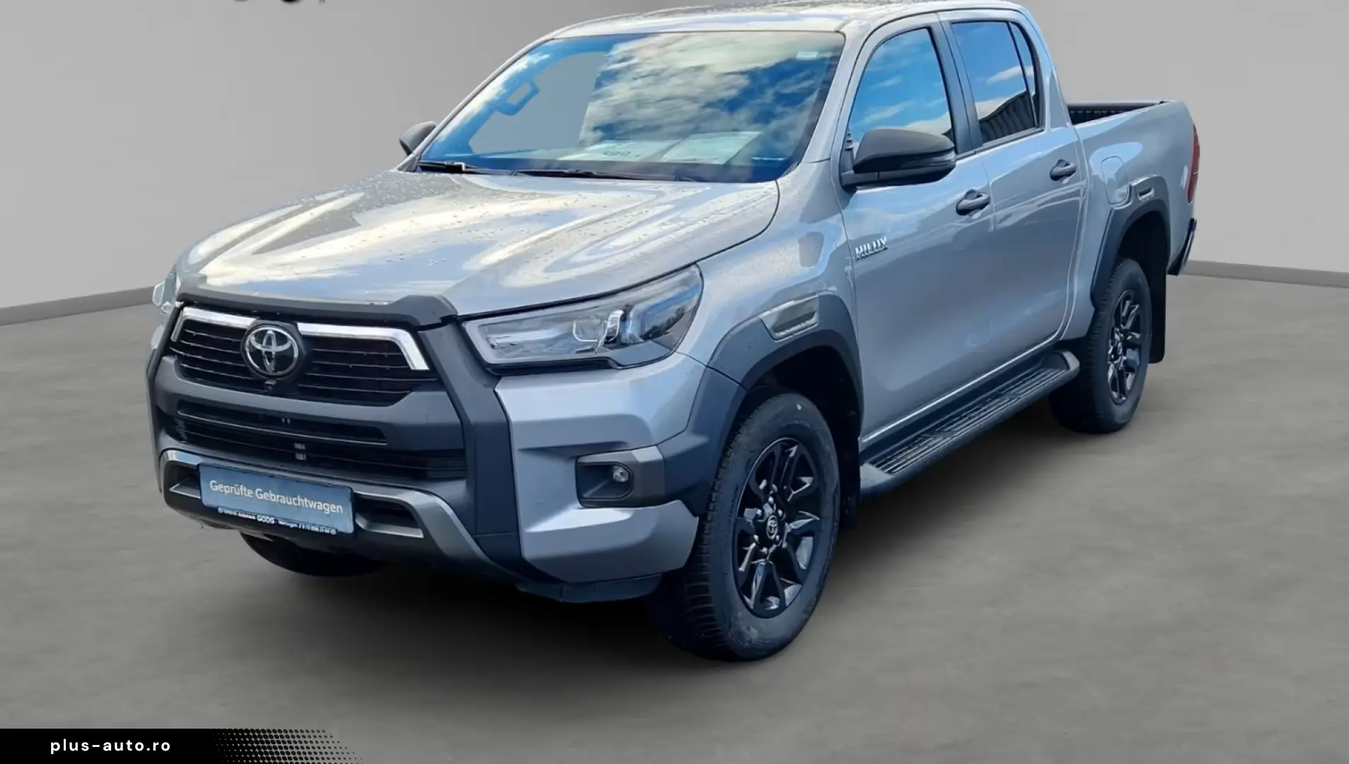 Toyota Hilux Double Cab Invincible 4x4 Navi