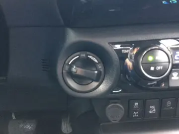 Toyota Hilux 2.8 Double Cab Comf 4x4 Navi