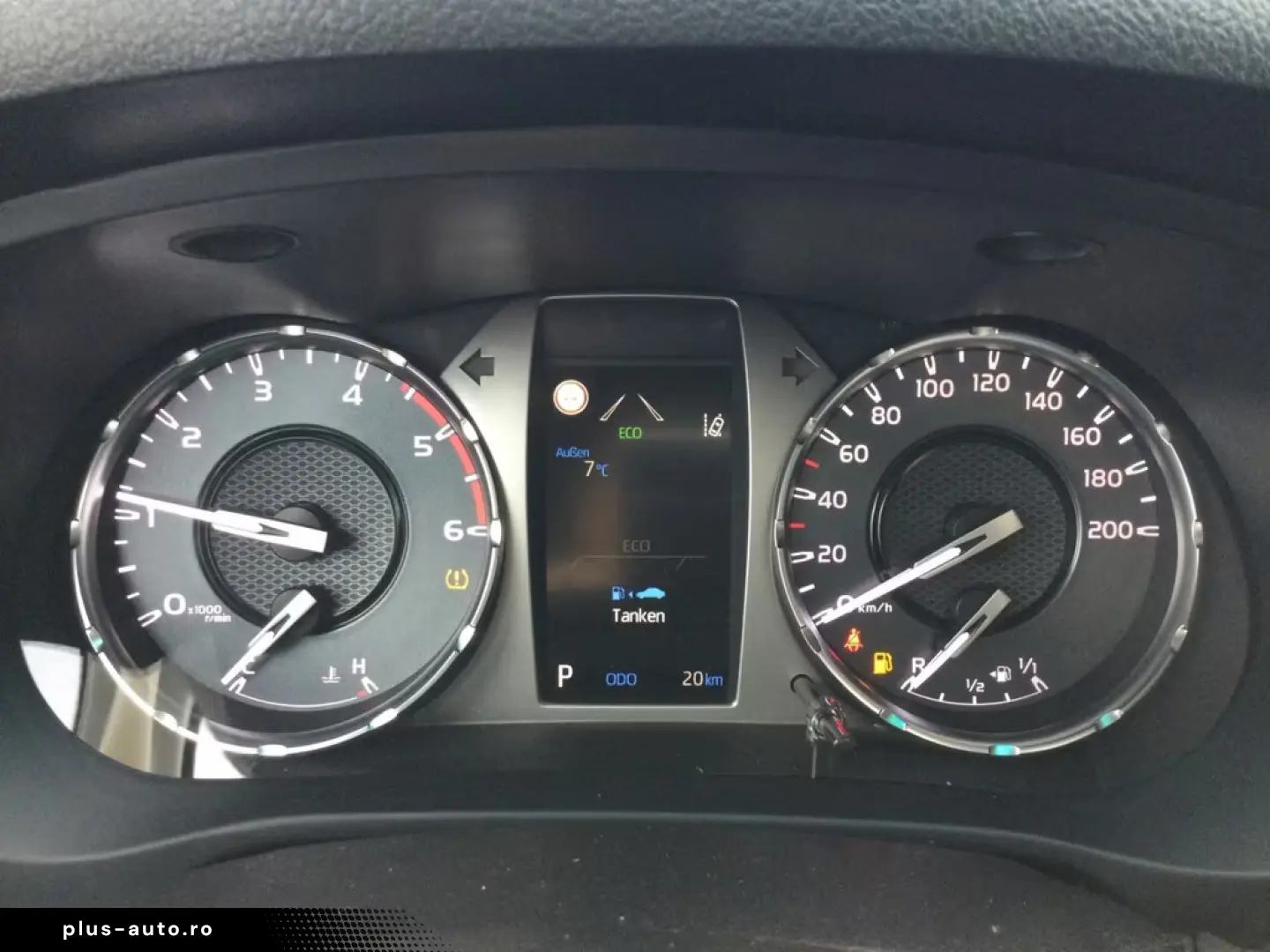 Toyota Hilux 2.8 Double Cab Comf 4x4 Navi