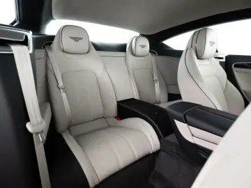 Bentley Continental GT Speed V8 Hybrid