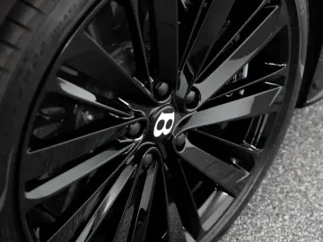 Bentley Continental GT Speed V8 Hybrid