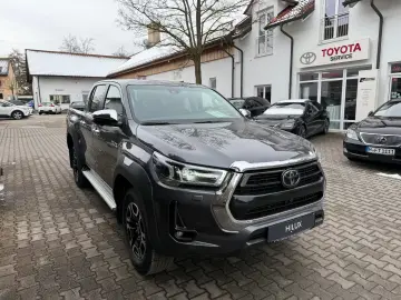 Toyota Hilux 4x4 2 8 DC Executive  Navi