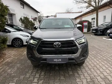 Toyota Hilux 4x4 2 8 DC Executive  Navi