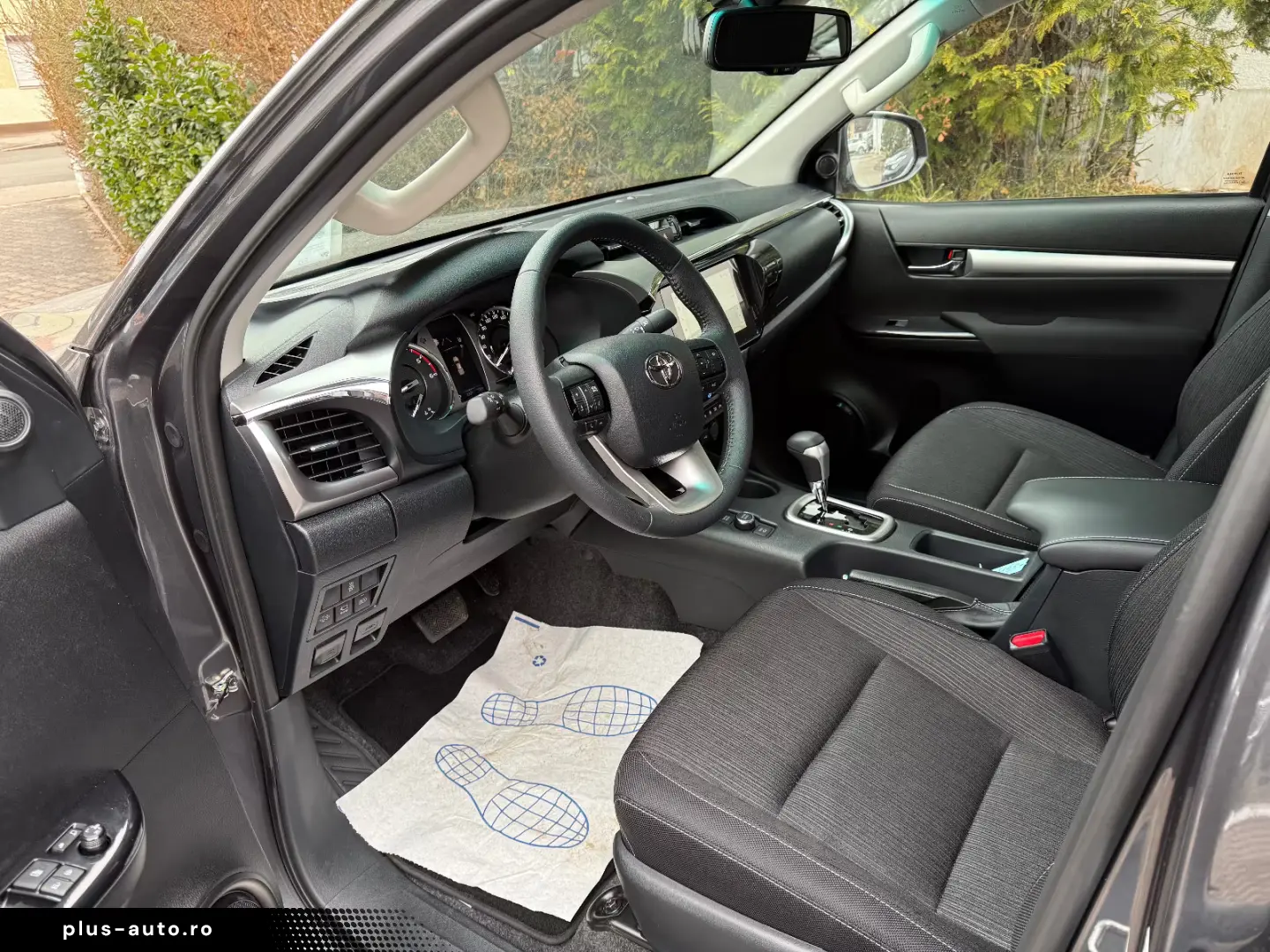 Toyota Hilux 4x4 2 8 DC Executive  Navi