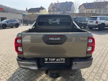 TOYOTA Double Cab INVINCIBLE 2.8Aut.Leder.LED.AHK.Mild