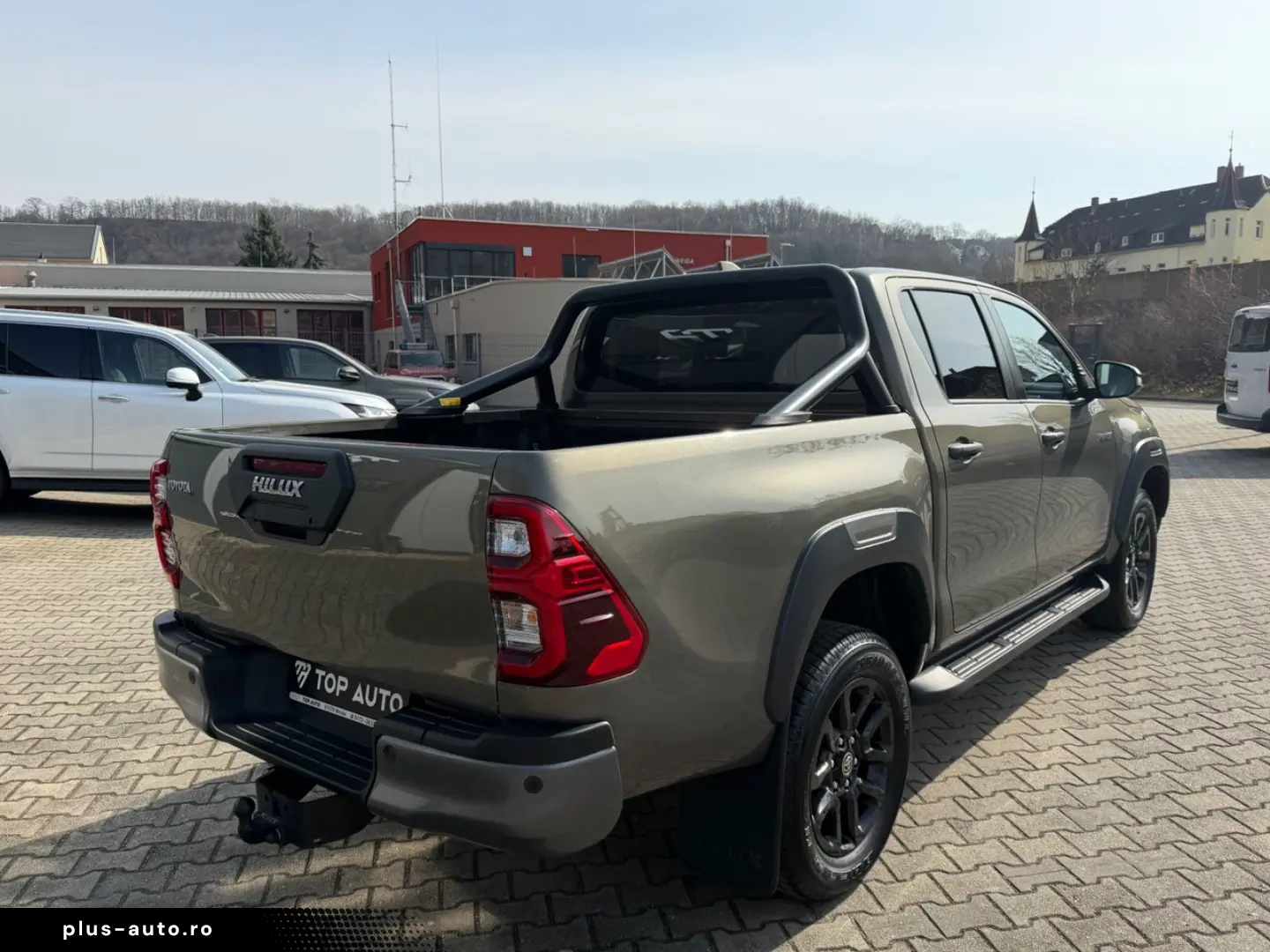 TOYOTA Double Cab INVINCIBLE 2.8Aut.Leder.LED.AHK.Mild
