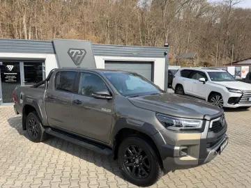 TOYOTA Double Cab INVINCIBLE 2.8Aut.Leder.LED.AHK.Mild